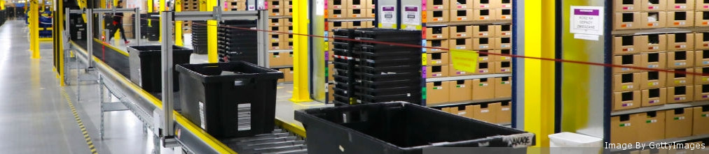 Yellow boxes moving on the cover type in Amazon fulfillment center